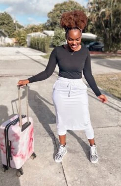 Pisa White Athletic Skirt (capri Leggings)