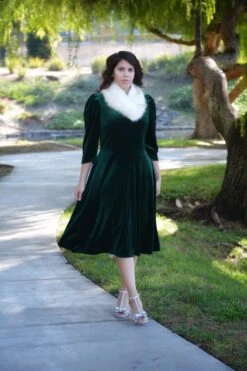 Capri Emerald Velvet Puff Sleeve Dress -Women Dresses Store 3E532401 1555 438D B6A7 605D1D10A1D0