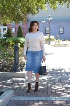 Vivi Distressed Denim Skirt -Women Dresses Store 442FF809 1019 47CC 8664 82FA225302AD