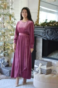 Cameo Pink Velvet Maxi Dress -Women Dresses Store 8B1407A0 DD44 4CCE B620 CB230DFD6D83 5aaf3f9a 2d8c 4f06 ac8a 7eed7a660c2b