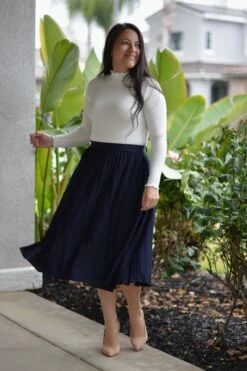 Isabella White Ribbed Top -Women Dresses Store D04865F1 8A70 4BE4 B2B5 8A268D57887E 03f28a3e 20bc 410e abf2 681dc6ac3936