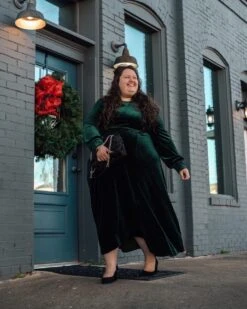 Cameo Emerald Green Velvet Maxi Dress -Women Dresses Store DBC04084 5CB0 494D 8E45 2FBDBD8B9D28 a0e35fbc 58d8 42a6 9ca3 dcf10b27edc3