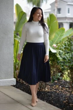 Isabella White Ribbed Top -Women Dresses Store E60D64F0 9AAB 4102 A5DA 53D91A394F89 86a16ad9 b239 4fbb a71d 3d04d42ca5f3