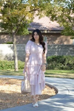 Ettalie Pink Ruffled Floral Dress -Women Dresses Store Facetune 01 02 2025 13 31 56