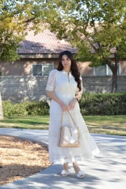 Faela Ivory Crochet Dress -Women Dresses Store Facetune 01 02 2025 14 01 45