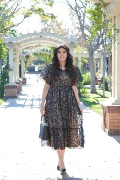 Catrine Black Embroidered Dress -Women Dresses Store Facetune 02 01 2024 14 55 58