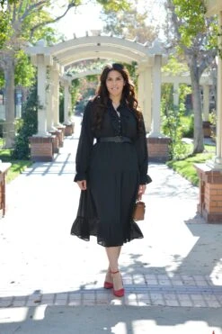 Elizabeth Black Ruffled Dress -Women Dresses Store Facetune 02 01 2024 16 27 11