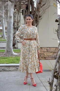 Flora Cream Floral Midi Dress -Women Dresses Store Facetune 03 02 2024 15 46 35