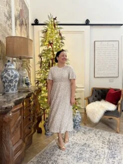 Brit Champagne Sequin Dress -Women Dresses Store Facetune 04 11 2024 14 46 48