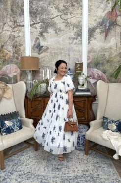 Pauline Embroidered White Floral Dress -Women Dresses Store Facetune 06 03 2025 11 34 26