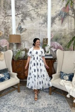 Pauline Embroidered White Floral Dress -Women Dresses Store Facetune 06 03 2025 11 35 51