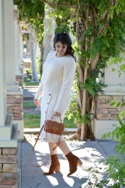 Monroe Oatmeal Chunky Cable-knit Sweater Set 15 Monroe Oatmeal Chunky Cable-knit Sweater Set -Women Dresses Store Facetune 07 10 2023 13 09 18