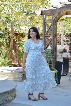 Phyllis White Floral Maxi Dress -Women Dresses Store Facetune 09 03 2025 21 38 15