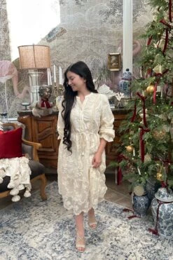 Kylen Cream Lace Midi Dress -Women Dresses Store Facetune 09 12 2024 17 55 32