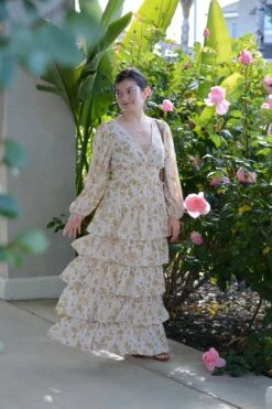 Rosemary Floral Top -Women Dresses Store Facetune 14 04 2024 14 51 53 7c5c0ed3 1142 4679 ab47 e232412ee2f1