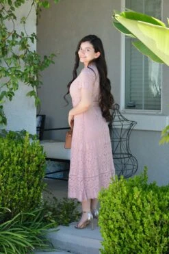 Minnie Pink Eyelash Lace Dress -Women Dresses Store Facetune 19 04 2025 14 07 22