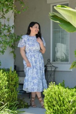 Jennie Toile Midi Dress 12 Jennie Toile Midi Dress -Women Dresses Store Facetune 19 04 2025 16 39 53