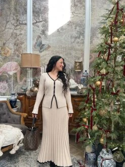 Willow Ribbed Knit Maxi Skirt -Women Dresses Store Facetune 19 12 2024 17 49 37