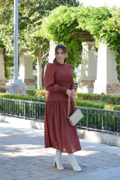 Ally Brick Smocked Dress -Women Dresses Store Facetune 25 07 2024 15 32 07