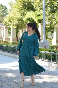 Addilyn Emerald Smocked Maxi Dress -Women Dresses Store Facetune 25 07 2024 16 05 56