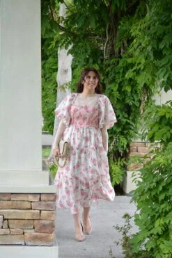 Amelie Floral Smocked Dress -Women Dresses Store Facetune 27 05 2024 14 38 36