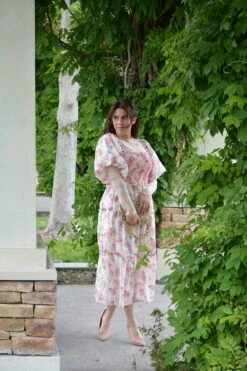 Amelie Floral Smocked Dress -Women Dresses Store Facetune 27 05 2024 14 39 05