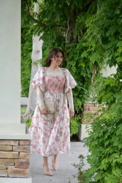 Amelie Floral Smocked Dress -Women Dresses Store Facetune 27 05 2024 14 39 31