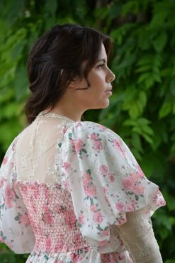 Amelie Floral Smocked Dress -Women Dresses Store Facetune 27 05 2024 14 42 46