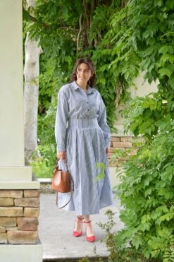 Philippa Navy Stripe Set 19 Philippa Navy Stripe Set -Women Dresses Store Facetune 27 05 2024 15 30 39