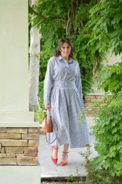 Philippa Navy Stripe Set 15 Philippa Navy Stripe Set -Women Dresses Store Facetune 27 05 2024 15 32 12