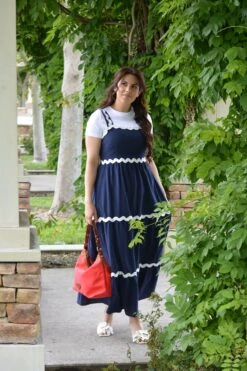 Adelina Ric-Rac Navy Jumper -Women Dresses Store Facetune 27 05 2024 15 32 47