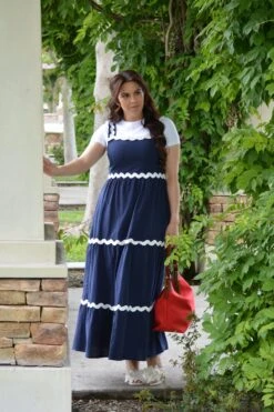 Adelina Ric-Rac Navy Jumper -Women Dresses Store Facetune 27 05 2024 15 33 40