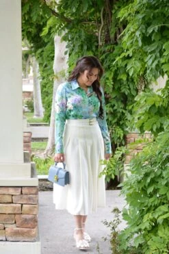 Amber Floral Buttoned Top -Women Dresses Store Facetune 27 05 2024 15 45 38 8fd49fd0 a62e 4f2f 8c90 083e78370f2a