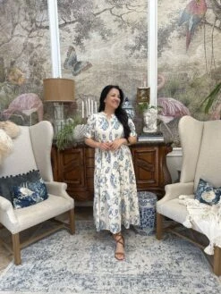 Lula Blue Paisley Tiered Dress 21 Lula Blue Paisley Tiered Dress -Women Dresses Store Facetune 28 03 2025 14 57 02