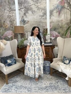 Lula Blue Paisley Tiered Dress 19 Lula Blue Paisley Tiered Dress -Women Dresses Store Facetune 28 03 2025 14 58 12