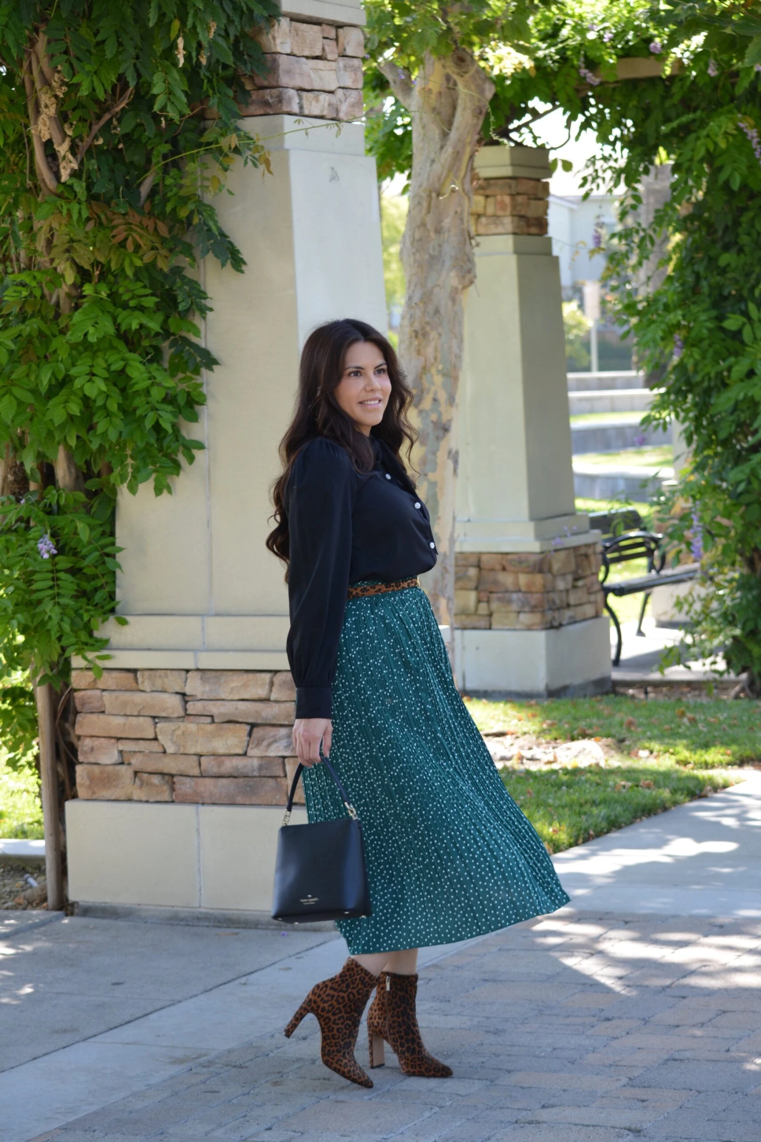 Roxanne Black Pearl Buttoned Top 5 Roxanne Black Pearl Buttoned Top - Image 3