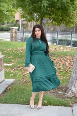 Kennedy Emerald Green Dress -Women Dresses Store Facetune 28 10 2023 15 00 09