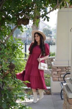 Sutton Red Tiered Dress -Women Dresses Store Facetune 28 10 2023 16 04 54