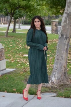 Amari Emerald Green Micro Pleated Dress -Women Dresses Store Facetune 28 10 2023 16 27 52