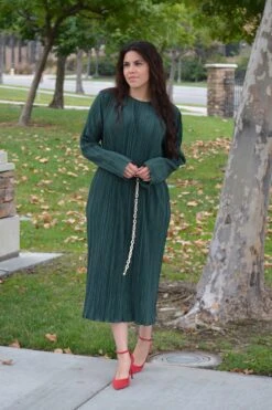 Amari Emerald Green Micro Pleated Dress -Women Dresses Store Facetune 28 10 2023 16 28 11