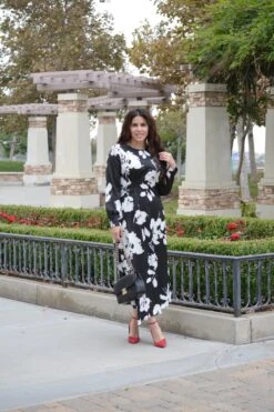 Nottingham Abstract Floral Maxi Dress -Women Dresses Store Facetune 28 10 2023 16 44 50