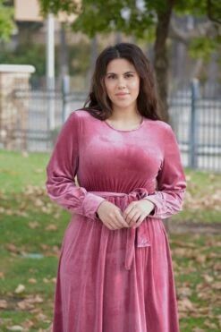 Cameo Pink Velvet Maxi Dress -Women Dresses Store Facetune 28 10 2023 18 16 02 573b2261 b6c1 4de9 ba53 44dba65a7cf7