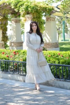 Etta Ivory Floral Maxi Dress 19 Etta Ivory Floral Maxi Dress -Women Dresses Store Facetune 29 04 2024 12 58 10