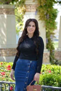 Chania Indigo Denim Buttoned Skirt (Skirt Society Exclusive) -Women Dresses Store Facetune 29 04 2024 13 17 14 aad7c146 ade6 4df4 9b36 a187c36a2ddb