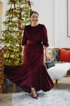 Montreal Burgundy Velvet Dress -Women Dresses Store Facetune 29 09 2024 16 08 21