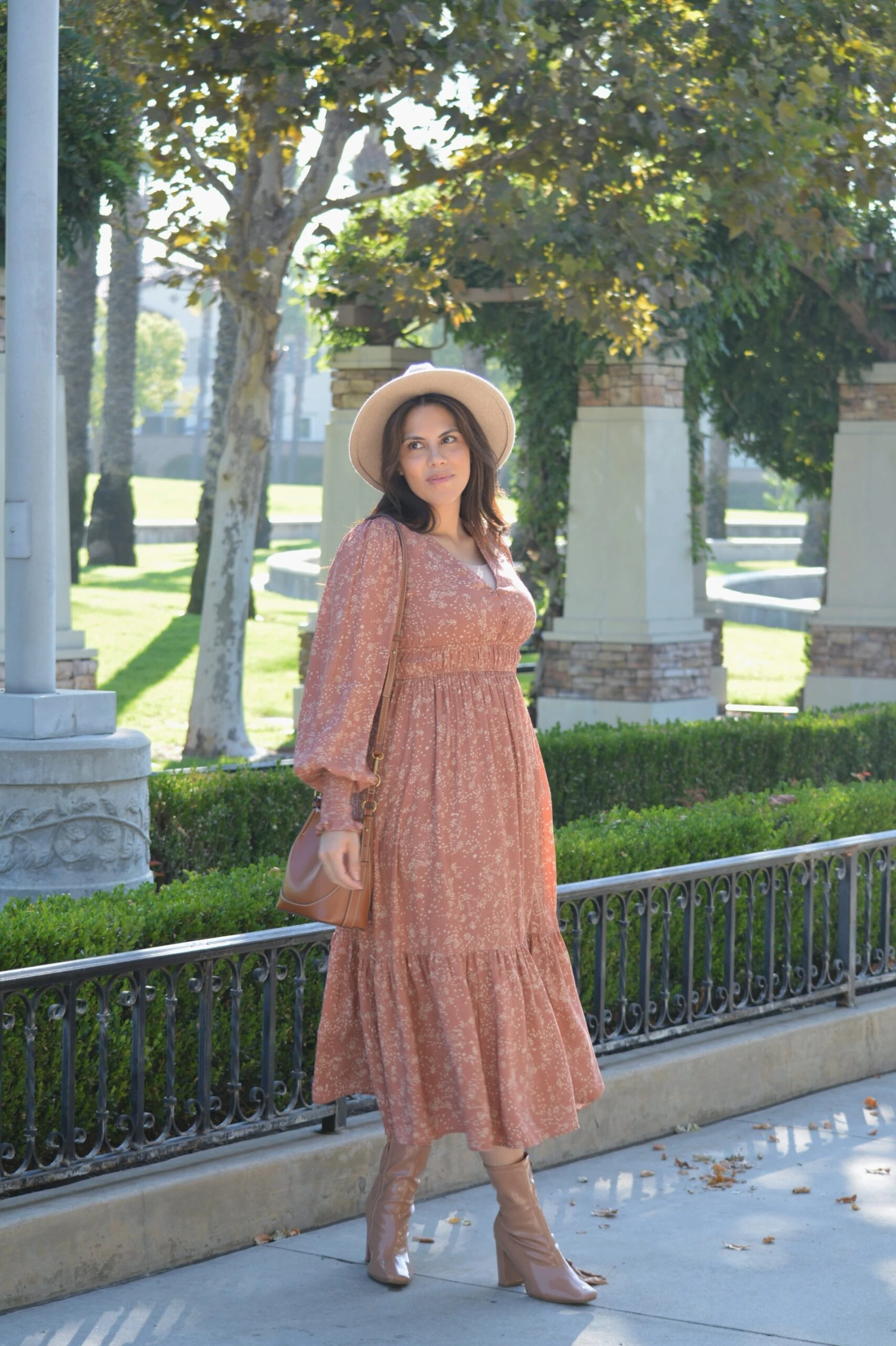 Vera Rose Floral Midi Dress 4 Vera Rose Floral Midi Dress - Image 2