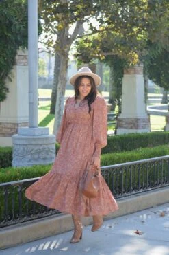 Vera Rose Floral Midi Dress 13 Vera Rose Floral Midi Dress -Women Dresses Store Facetune 31 08 2024 12 58 43